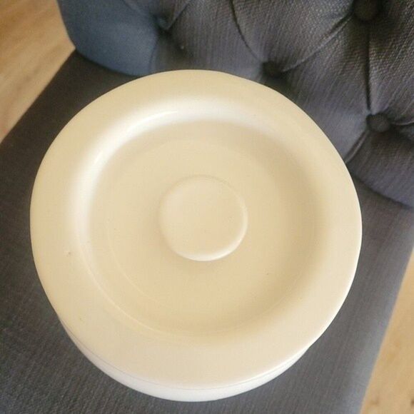 Vintage Famous Amos Ceramic White & Blue Collectible Canister cookie jar - Picture 6 of 15